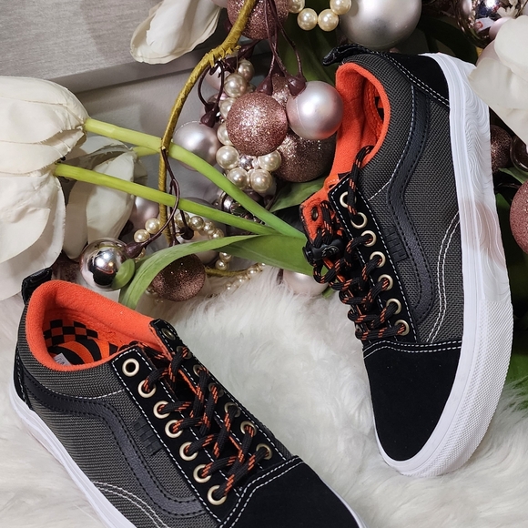 VANS Old Skool Skate Old Skool Spitfire Black/Flame Authentic 100% Men's7.5/W9 - Picture 8 of 9